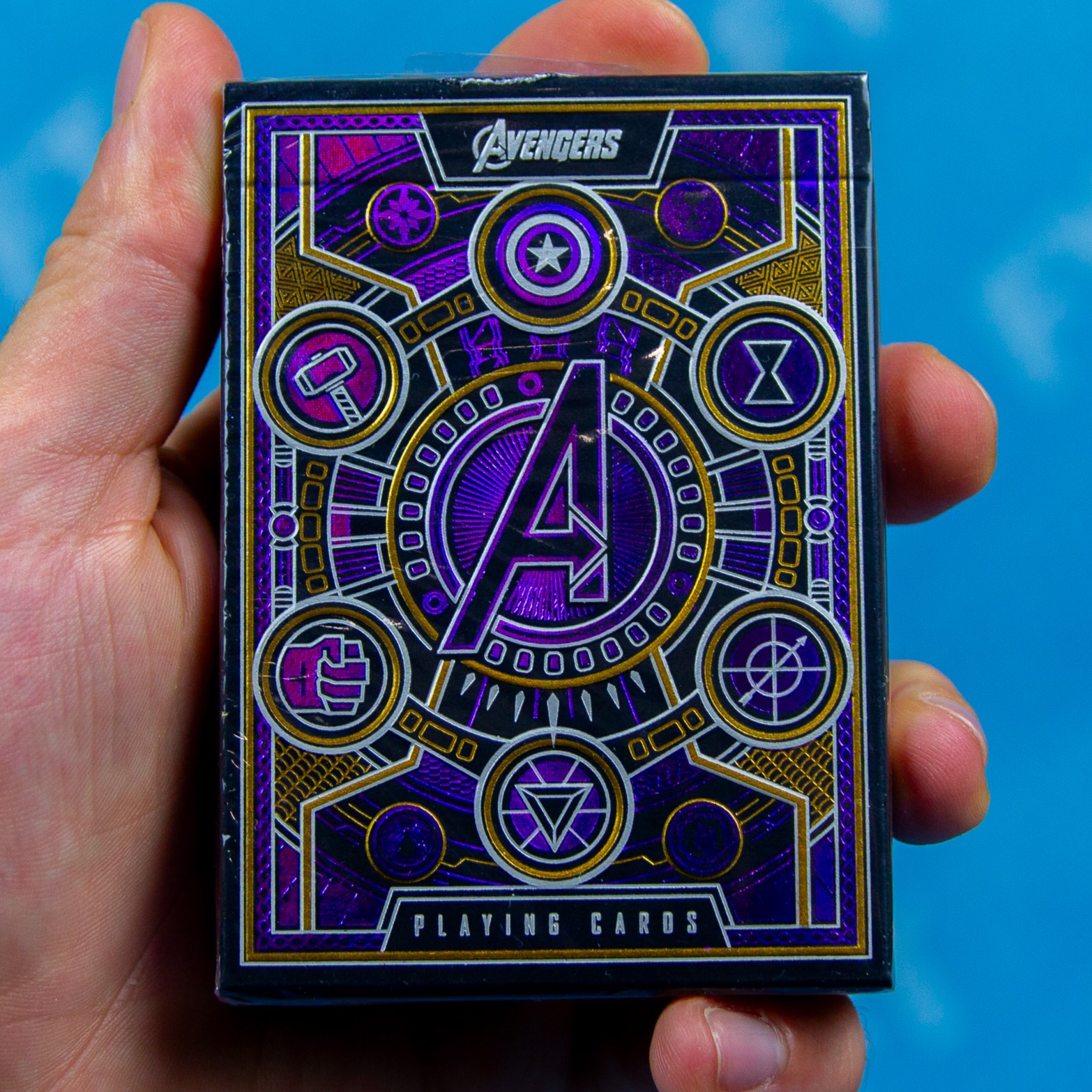 Avengers: Infinity Saga (Theory11) - Marvel hrací karty superhrdinů Barva: Fialová