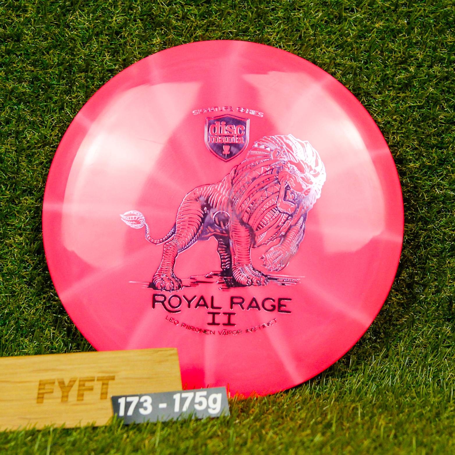ROYAL RAGE 2 - Leo Piironen Vapor Instinct (Discmania) - discgolf disk Barva: Růžová