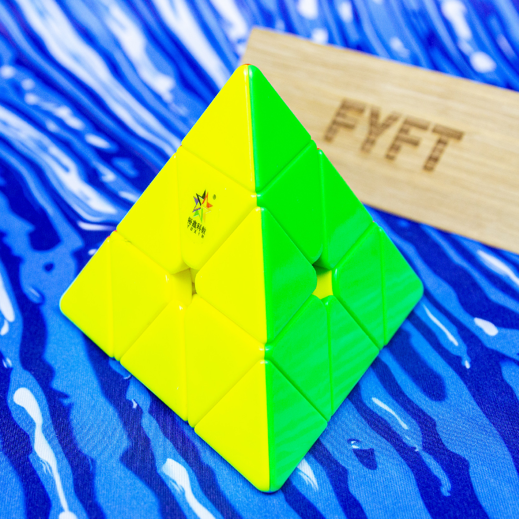 Magnetický Little Magic Pyraminx pro speedcube
