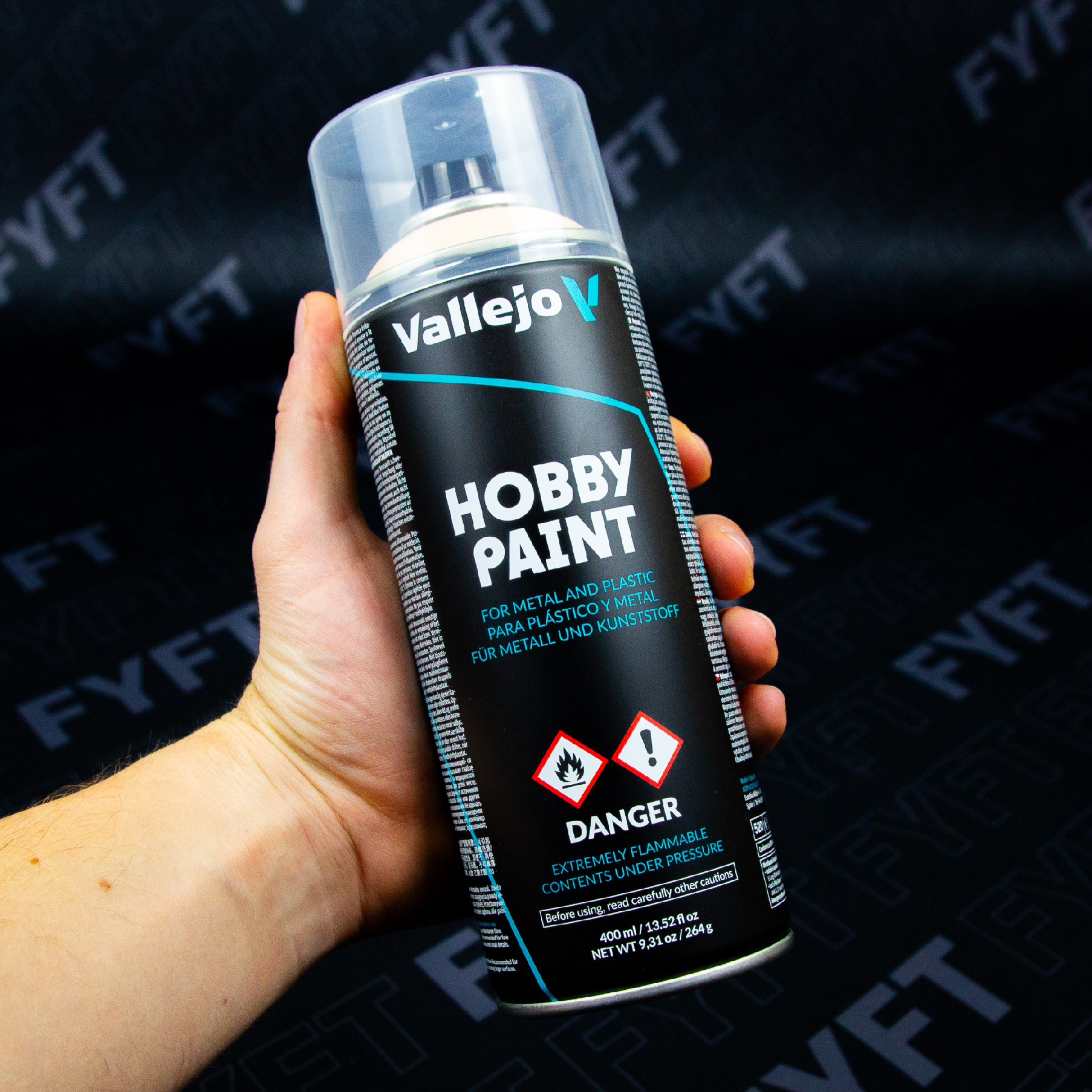 Vallejo Spray Fantasy Color - Pale Flesh 400ml