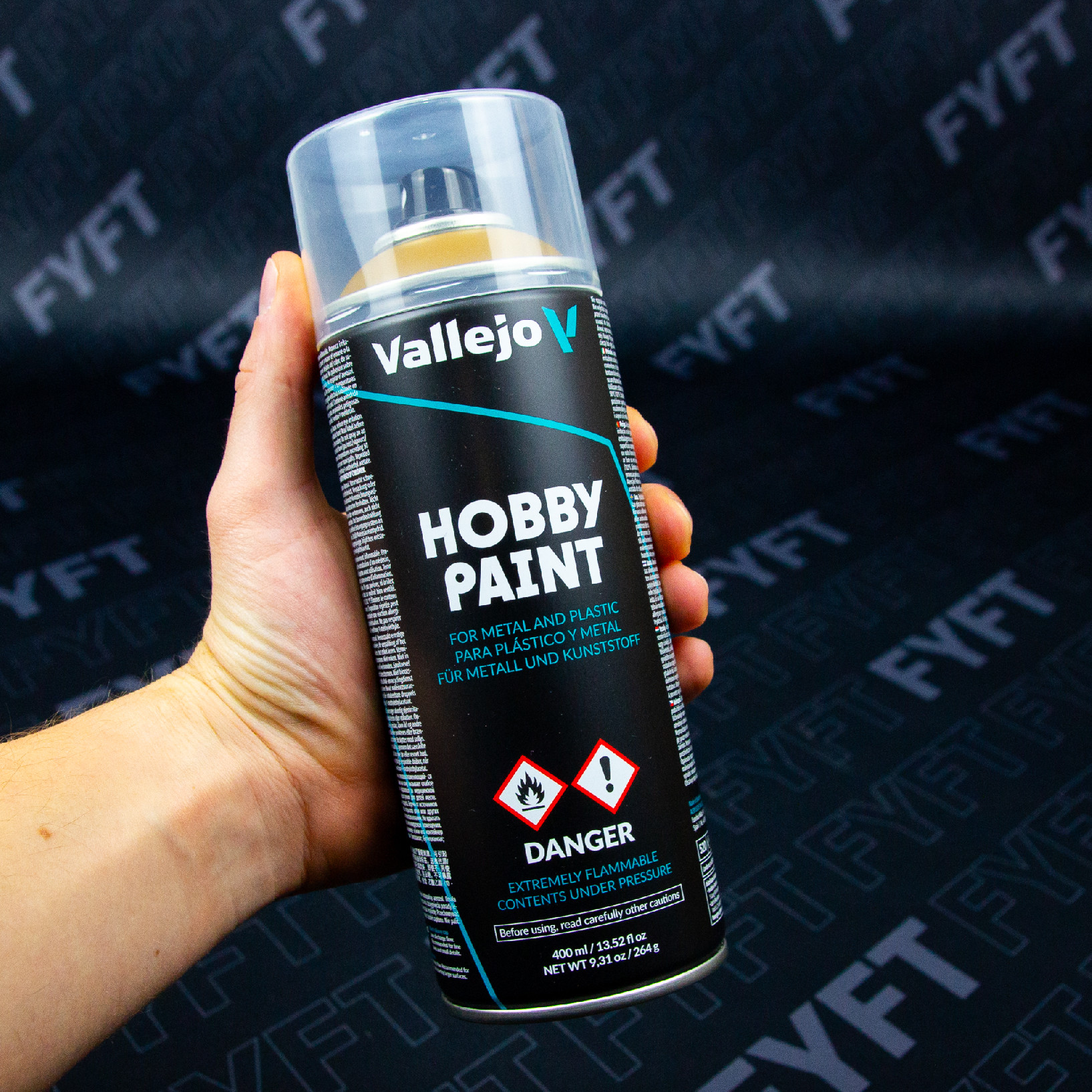 Vallejo Spray Fantasy Color - Leather Brown 400ml