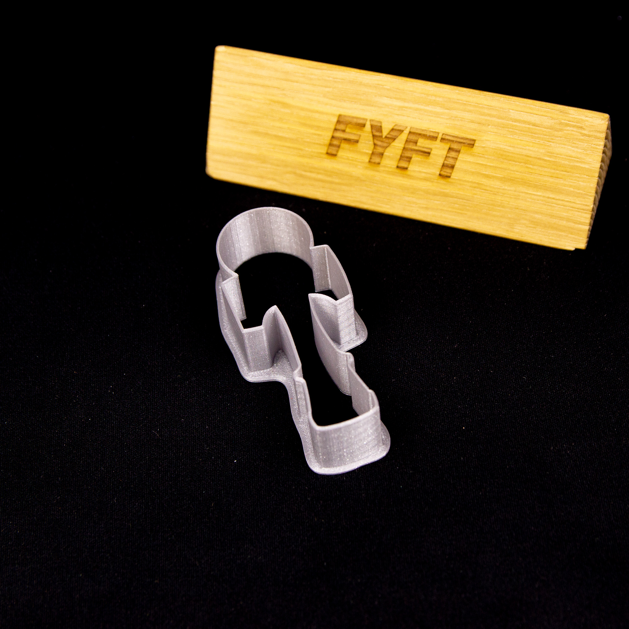 FYFT vykrajovátka na perníčky - na vánoční či velikonoční cukroví Varianta: Kendama