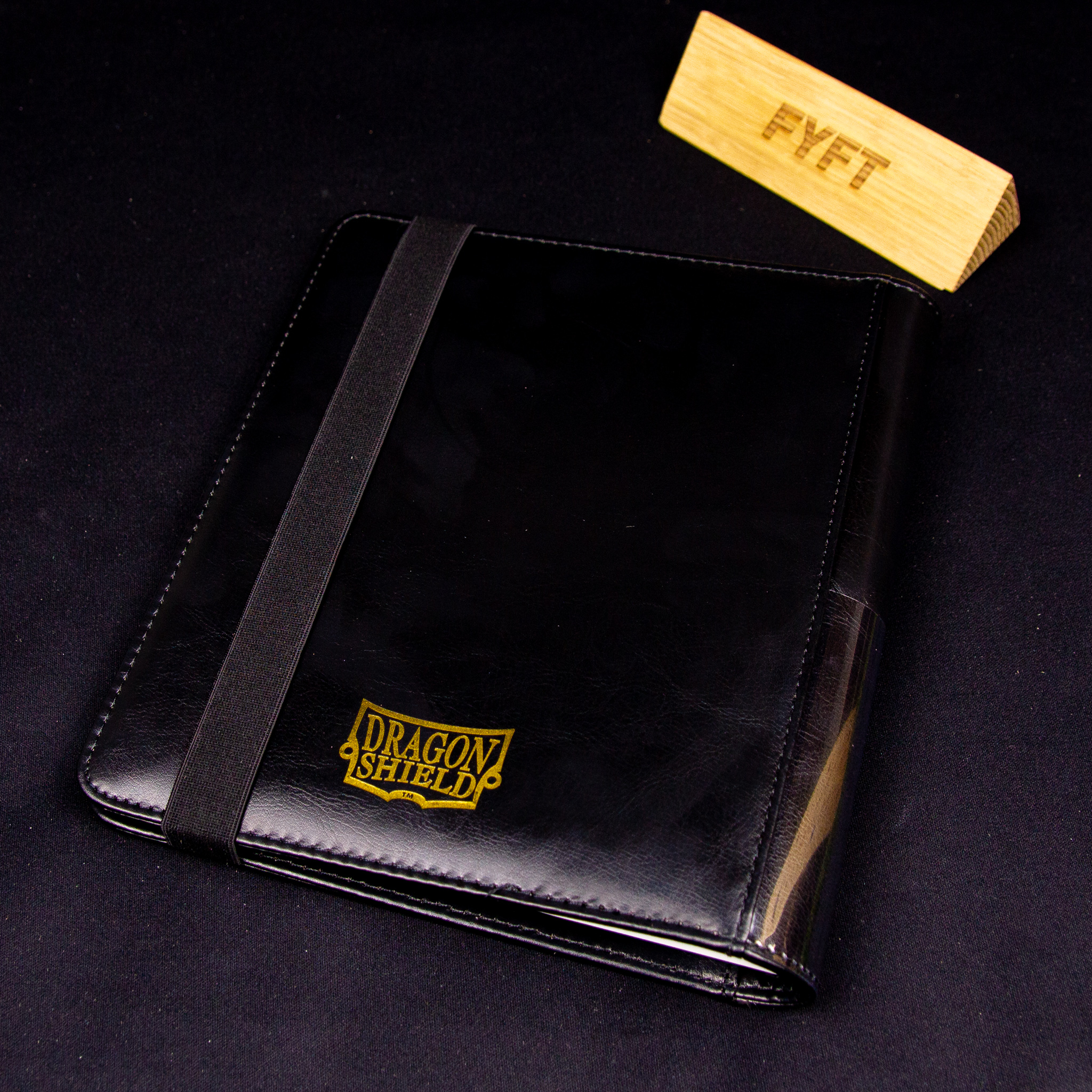 Album na karty 4-pocket page (Dragon Shield)