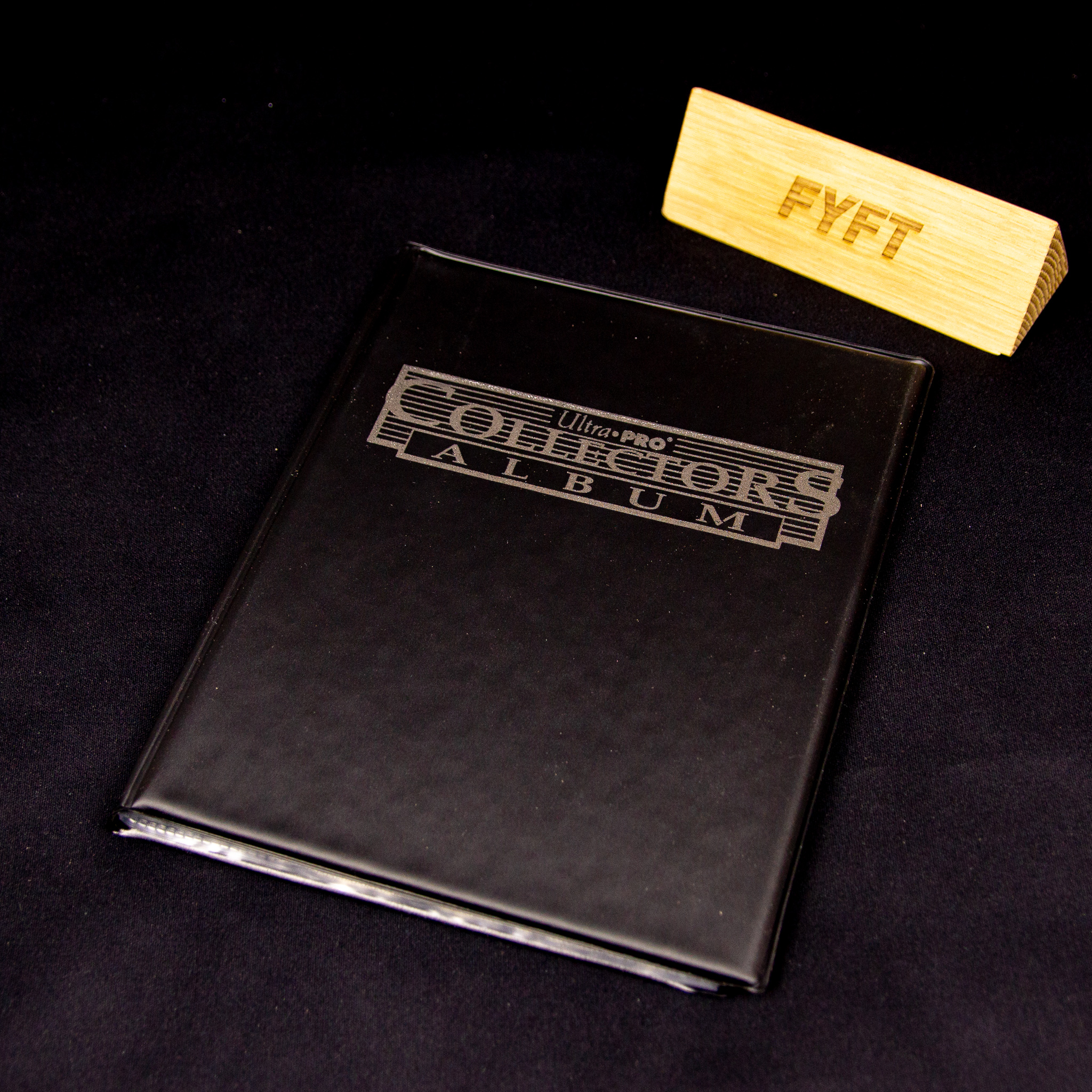Bezpečné a stylové album na karty 4 Pocket Collectors Portfolio