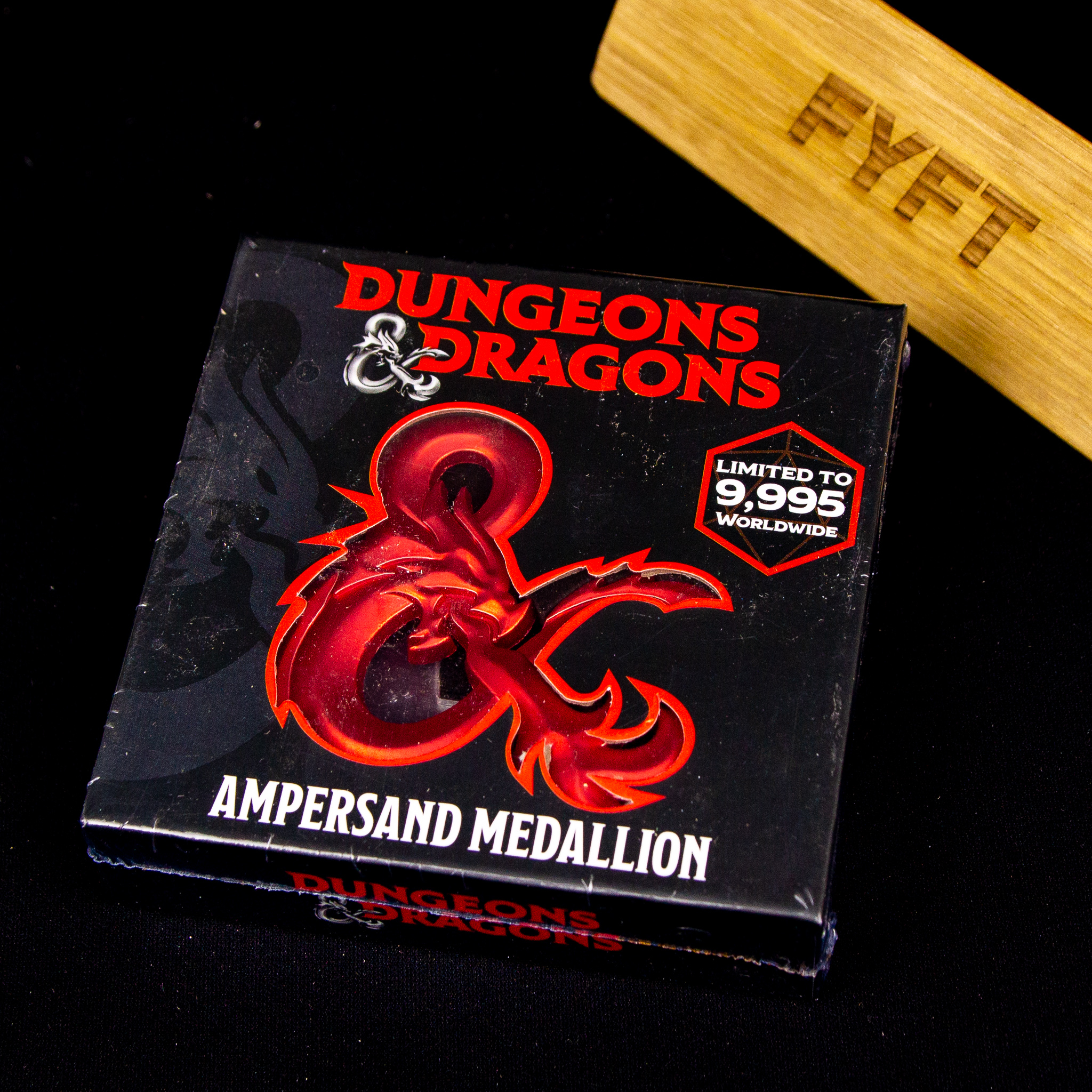 Sběratelský medailon Dungeons & Dragons - Ampersand (Fanattik)