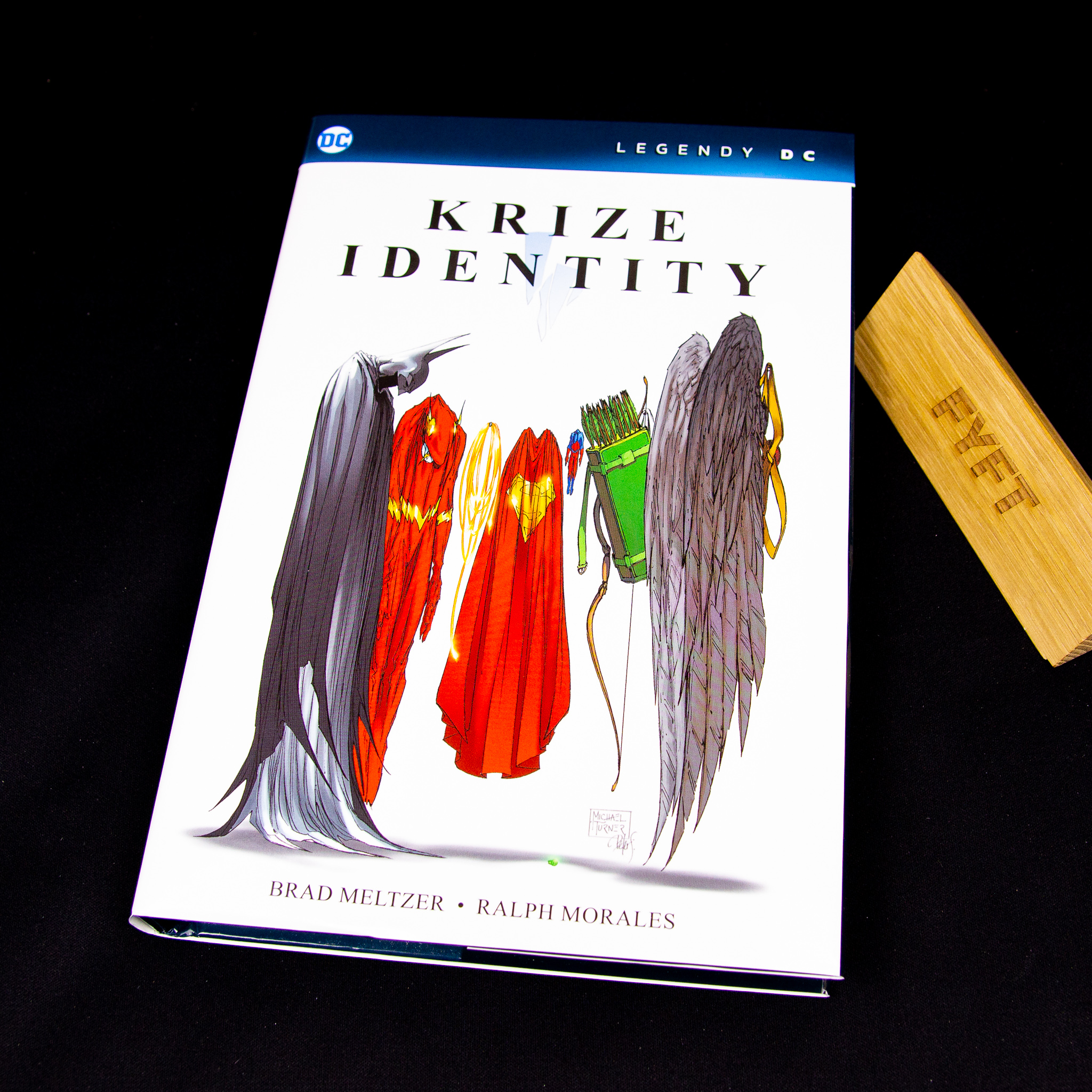 Komiks Krize identity - Legendy DC (Crew)