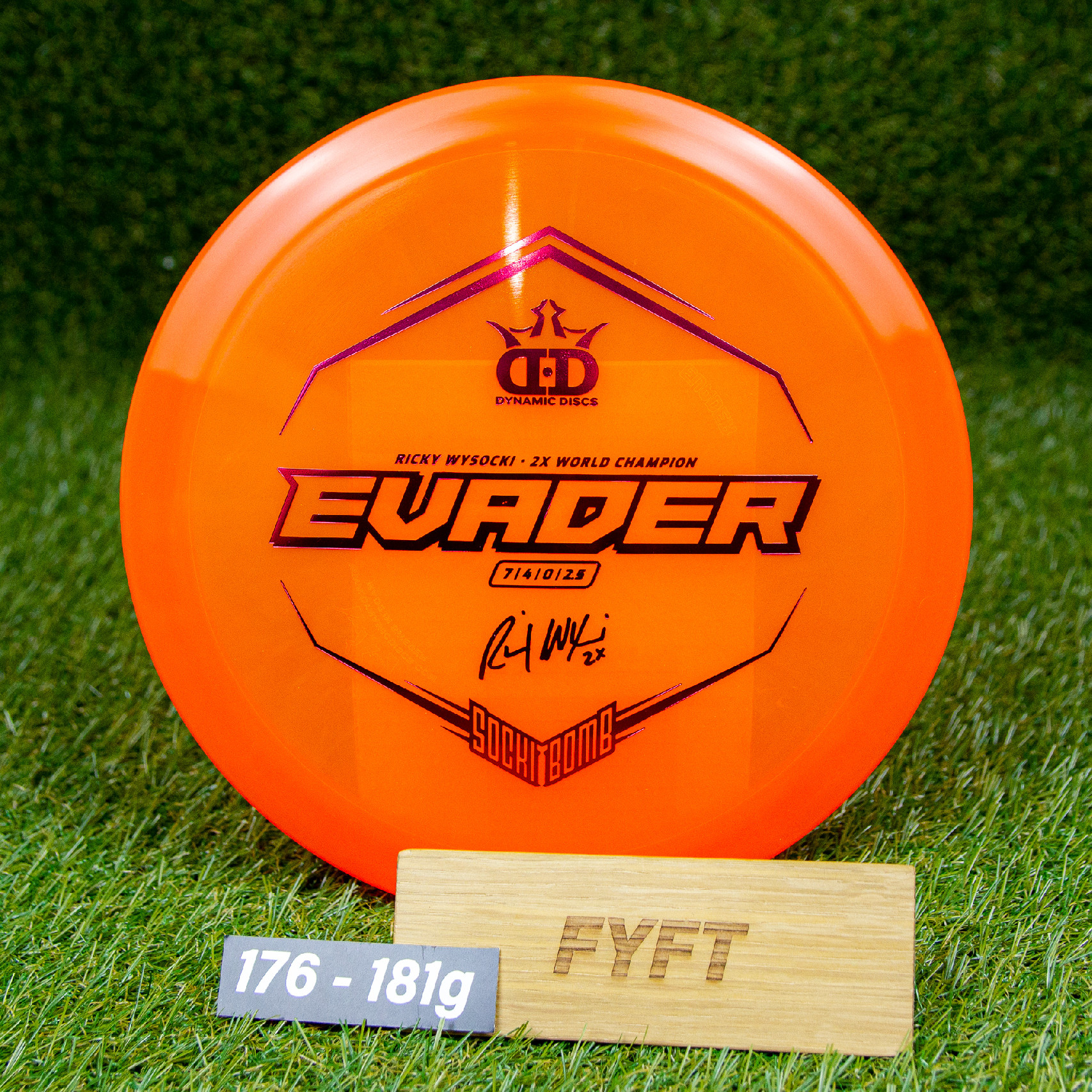 Dynamic Discs Evader  - Lucid Ice (Dynamic Discs) Barva: Oranžová 176-181g