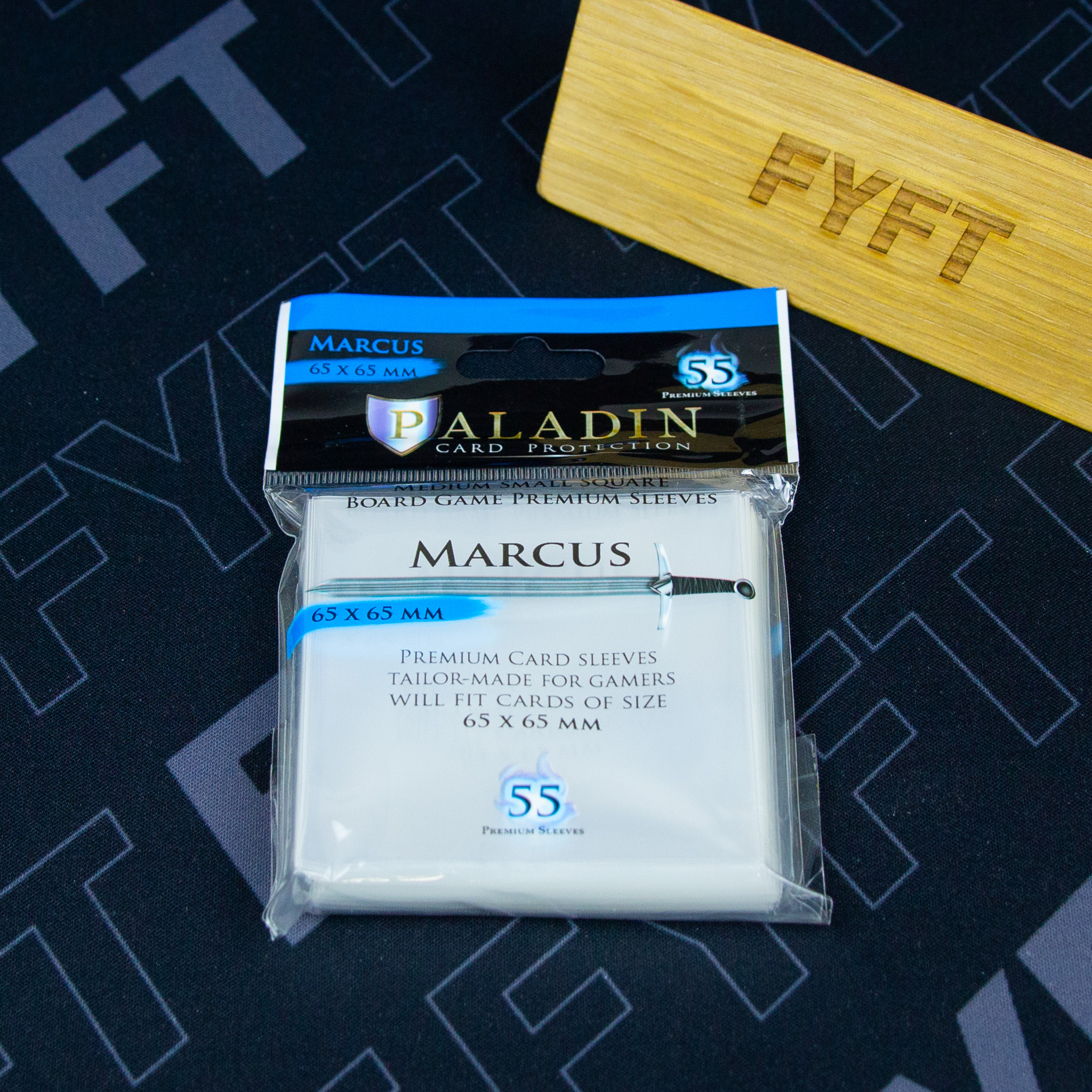 Paladin obaly na karty Marcus 65 x 65 mm, 55 ks