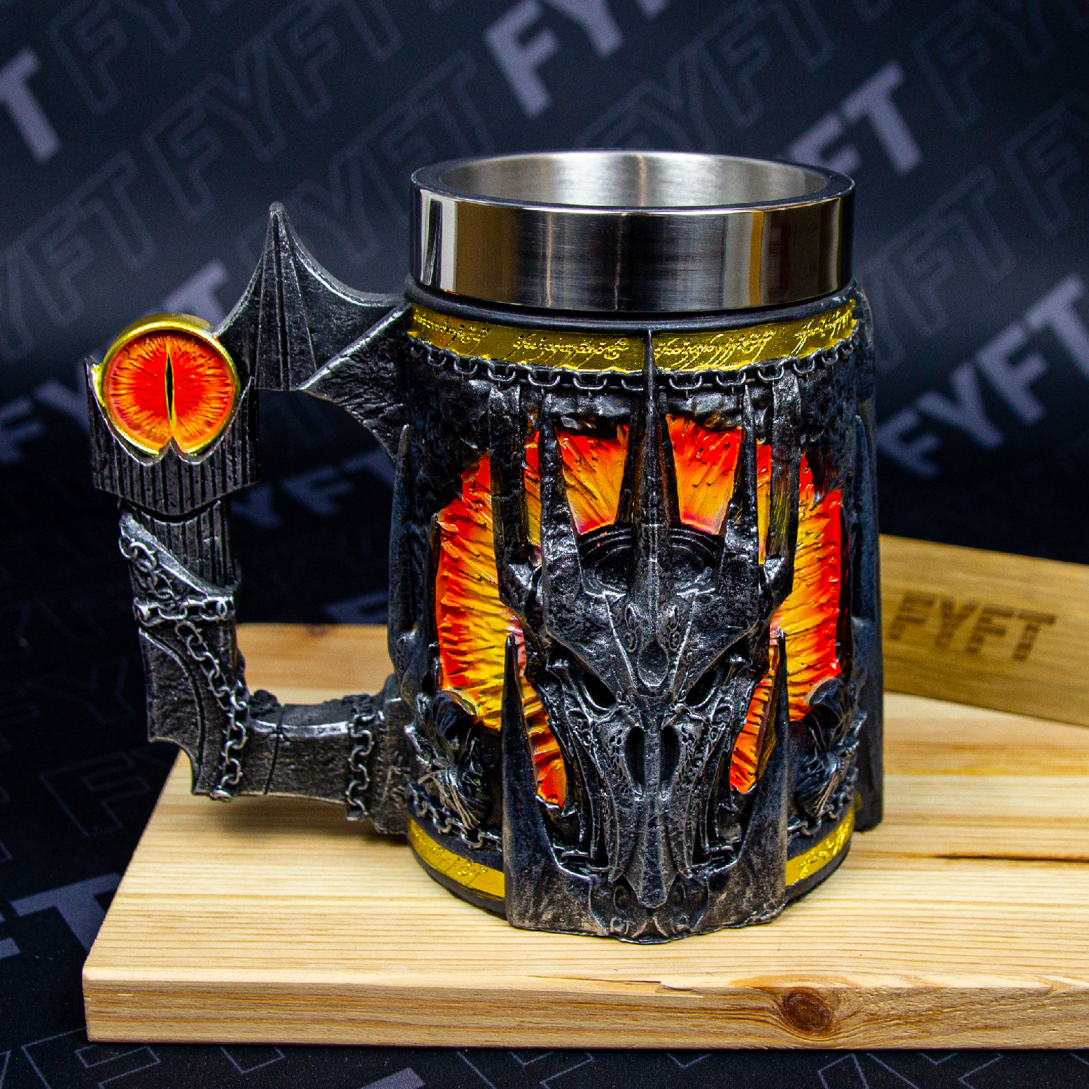Korbel Pán prstenů - Sauron (Nemesis Now)