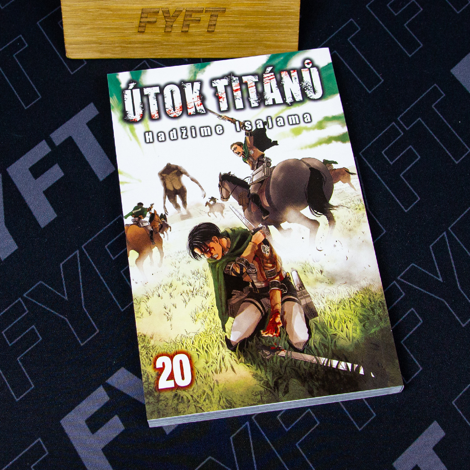 Crew Útok titánů 20 - manga (Crew)