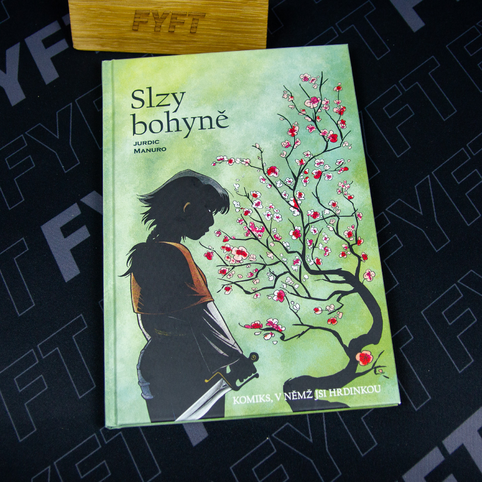 Komiks, v němž jsi hrdinkou: Slzy bohyně (REXHry) - gamebook