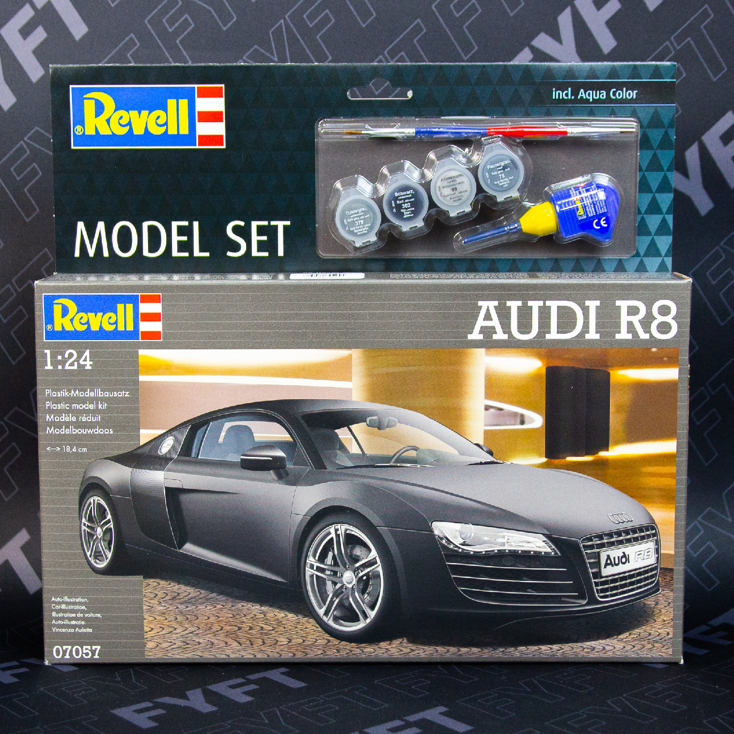 Audi R8 - Model Set 1:24 (Revell)