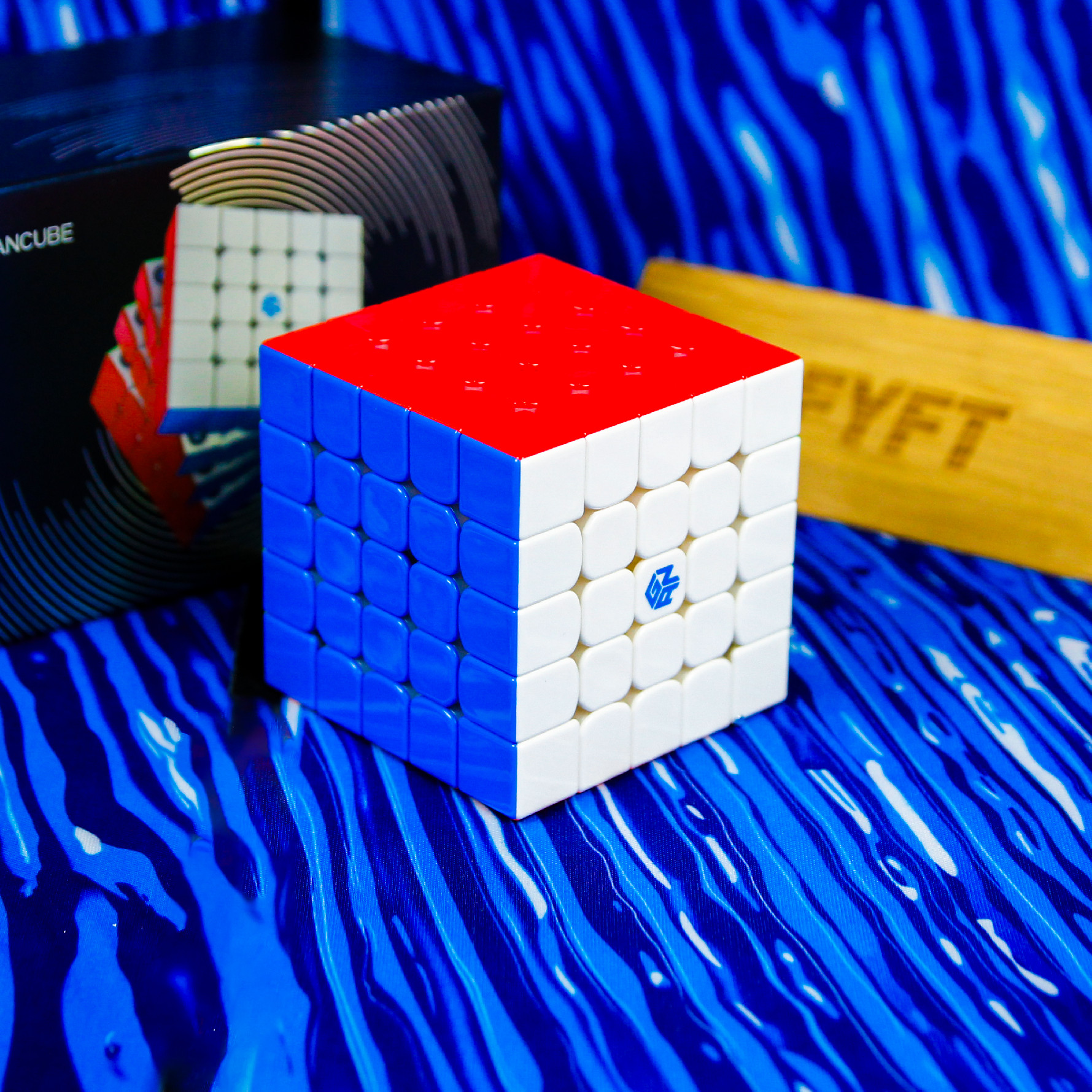 GAN 562 M magnetická kostka 5x5 na speedcubing Barva: UV