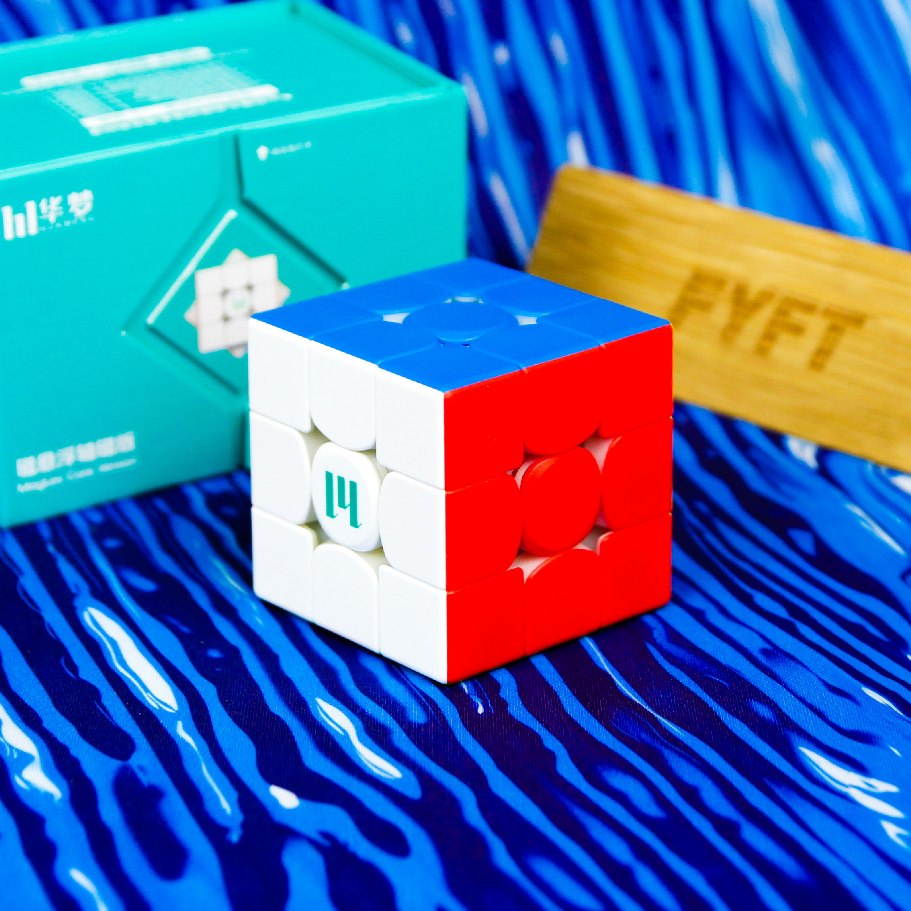 MoYu HuaMeng TG 3x3 (MoYu) Varianta: Maglev Core UV