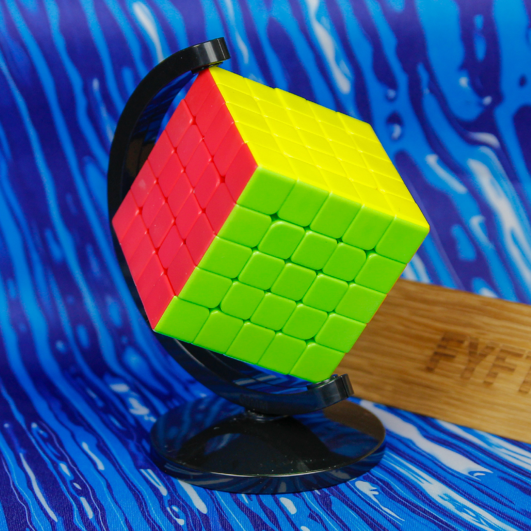 MoYu Globe Cube Stand - stojánek na kostku (MoYu) Varianta: 5x5