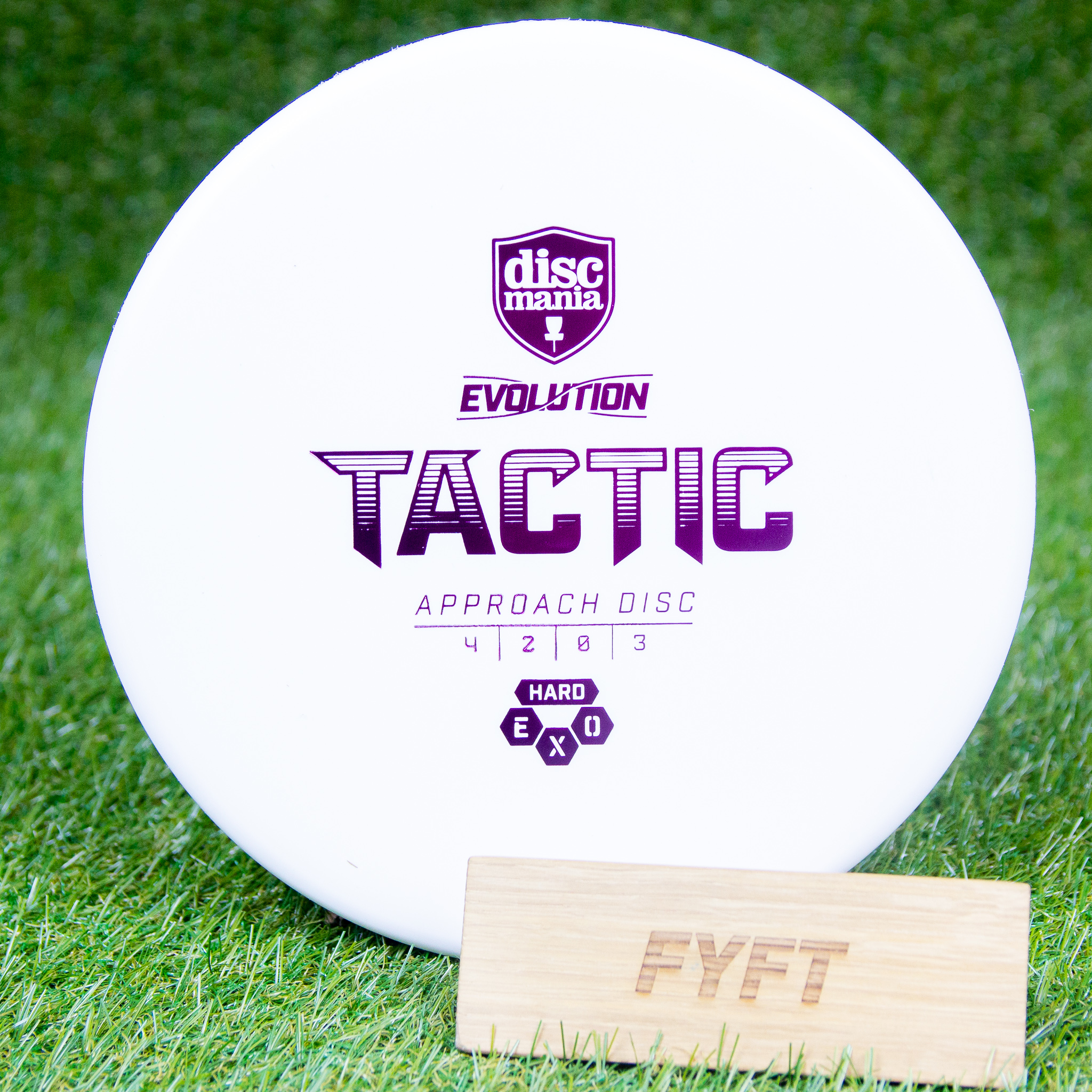 TACTIC - EXO Hard (Discmania) - midrange na taktické discgolf příhozy Barva: Bílá