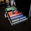 POKER SET - kufřík 300 žetonů, 2 plastových balíčků karet a buttonu
