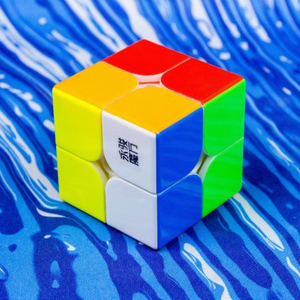 YJ YuPo V2 M 2x2 (Farbe Stickerless)