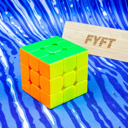 GuHong V4 M 3x3x3 (DaYan) (Culoare Stickerless)