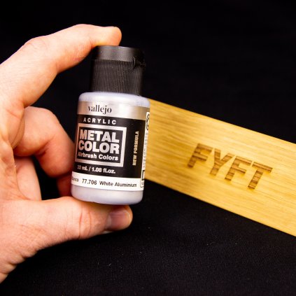 25851 stara verze vallejo metal color 77706 white aluminium 32ml