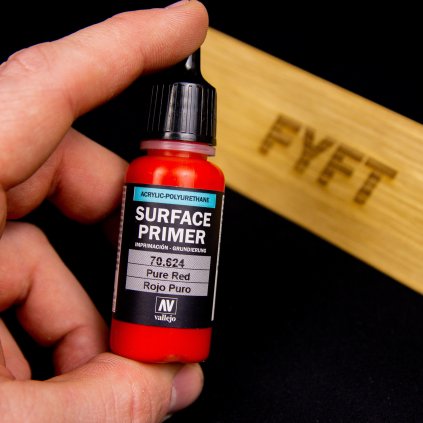 26601 vallejo surface primer 70624 pure red 17ml
