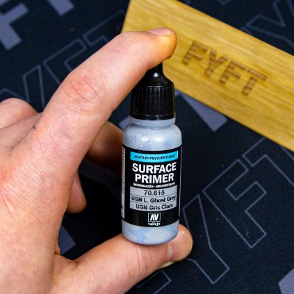 Vallejo Surface Primer 70615 USN Light Ghost Grey 17ml