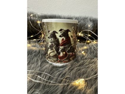 Hrneček s vánočním motivem italských chrtíků