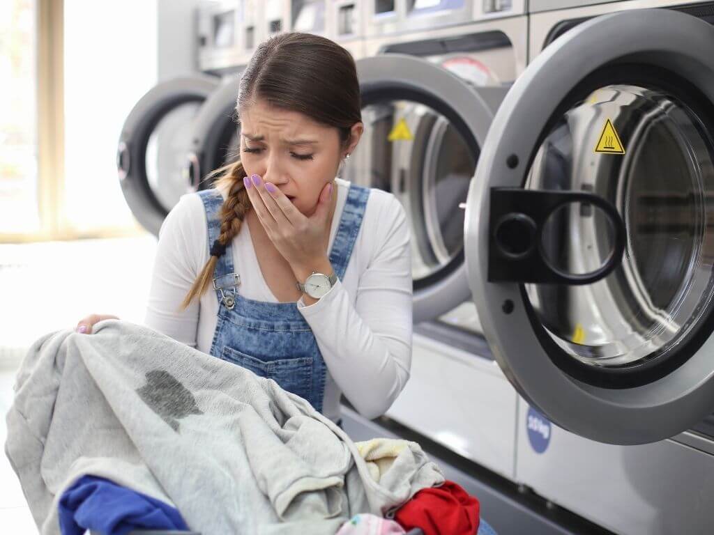 Ako odstrániť vosk z obrusu? S týmito radami uspejete