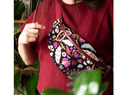 ledvinka-pres-rameno-kvetinova