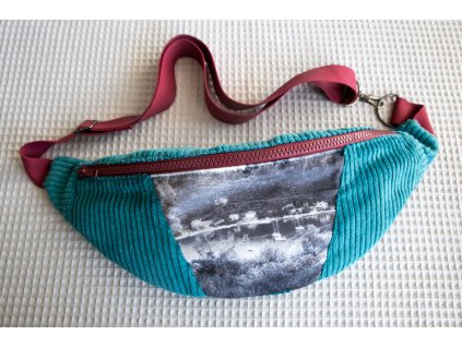 manšestrová ledvinka | tyrkysovo-vínová s loďkami