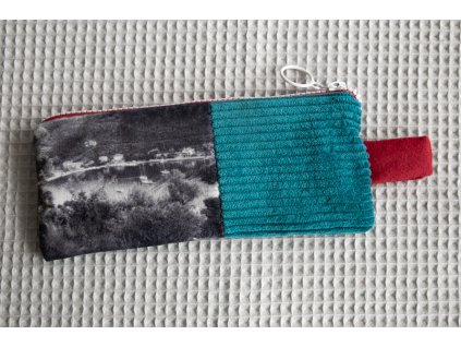 penál | tyrkysovo vínový s loďkami