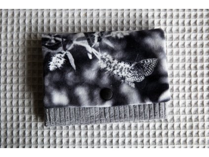 manšestrová peněženka | šedá s motýlem