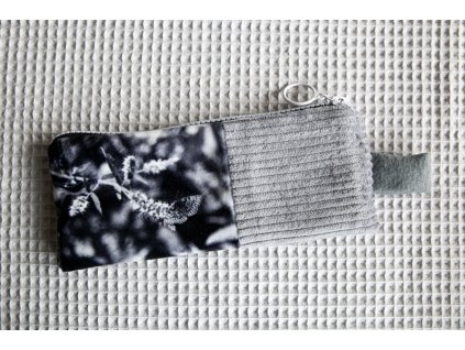 penál | šedý s motýlem