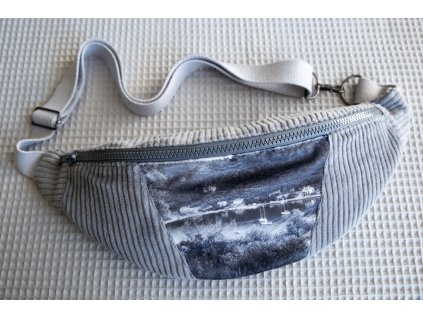 manšestrová ledvinka | šedá s loďkami