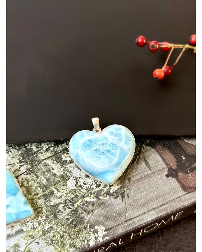 Přívěšek larimar leštěné srdce postříbřený Dominik.rep. 22g