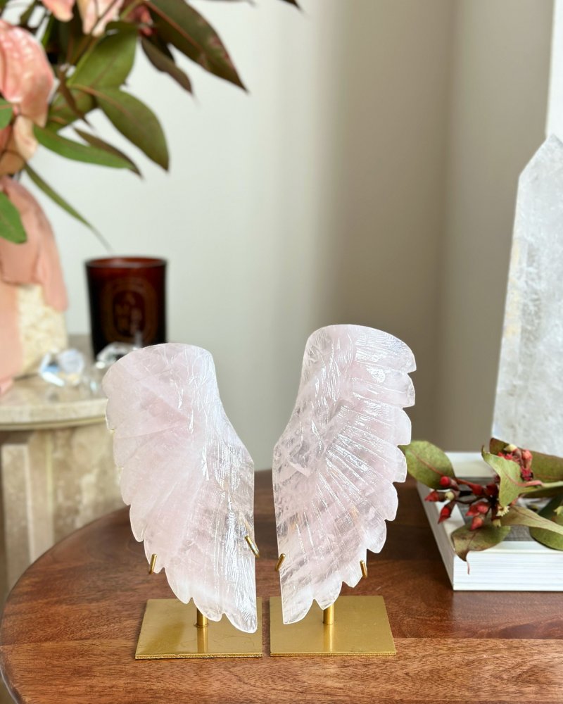 Andělská křídla z růženínu Brazílie 720g AAA