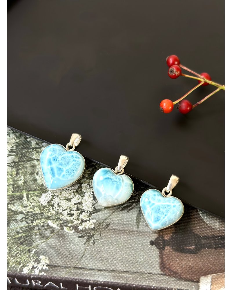 Přívěšek larimar leštěné srdce postříbřený Dominik.rep. 6g