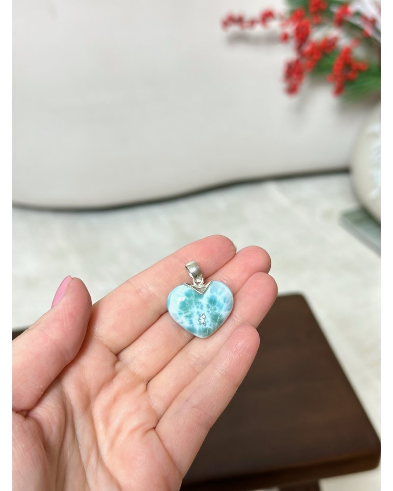 Přívěšek larimar leštěné srdce postříbřený Dominik.rep. 7g