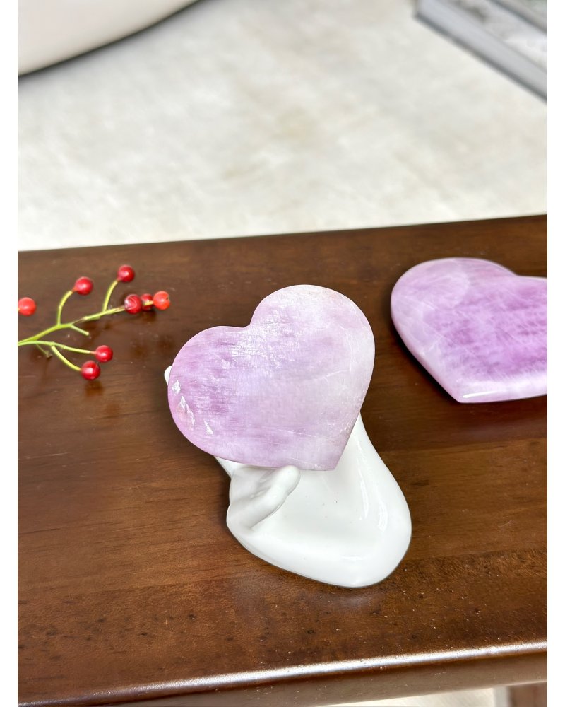 Polodrahokam kunzit leštěné srdce Nigérie 76g AAA