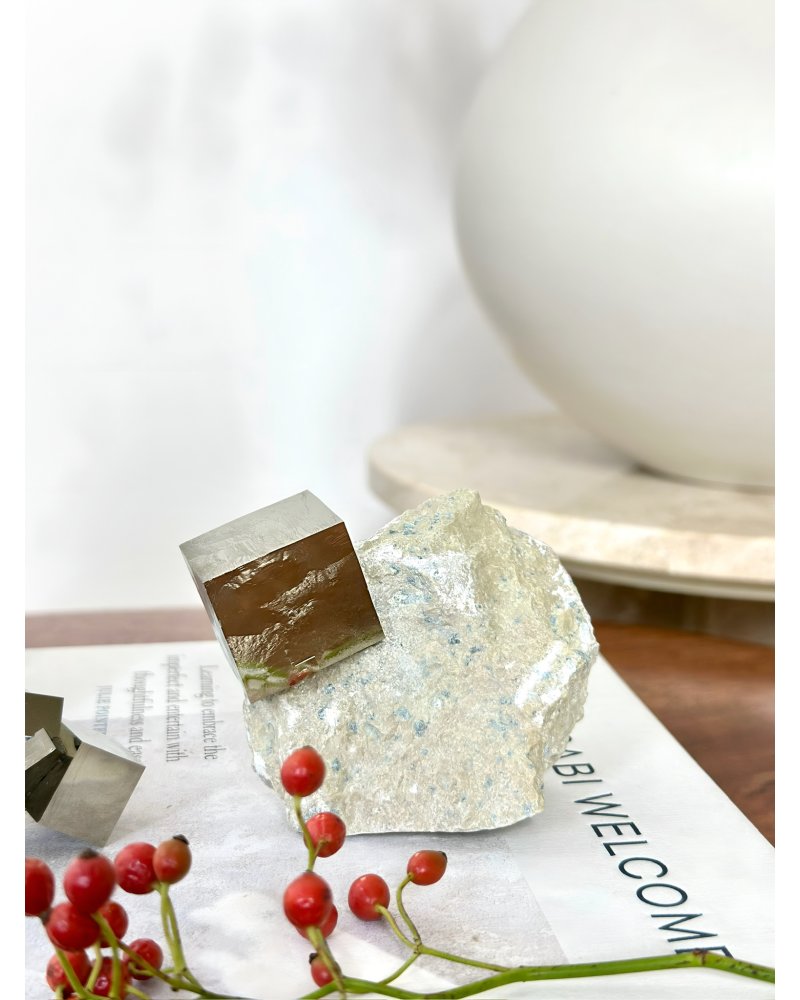 Pyrit v hornině Španělsko 302g