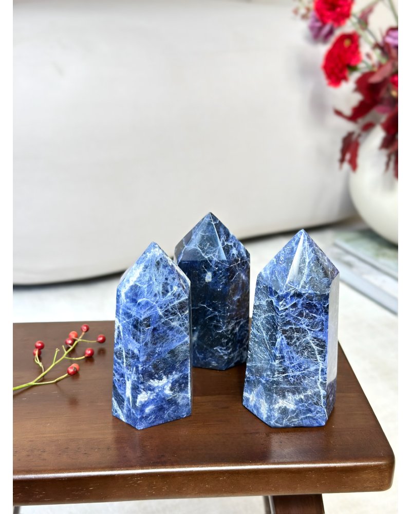 Polodrahokam charoit leštěný obelisk Sibiř 618g AAA