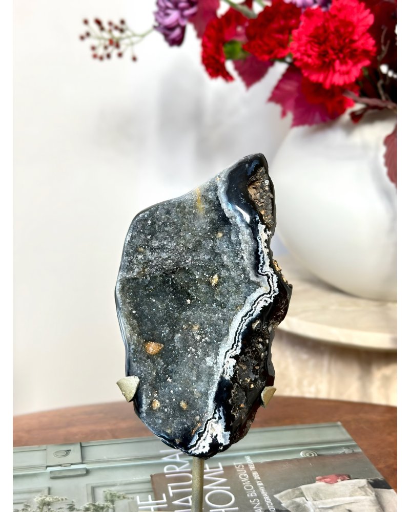 Achátový drúza s dutinou Brazílie 494g