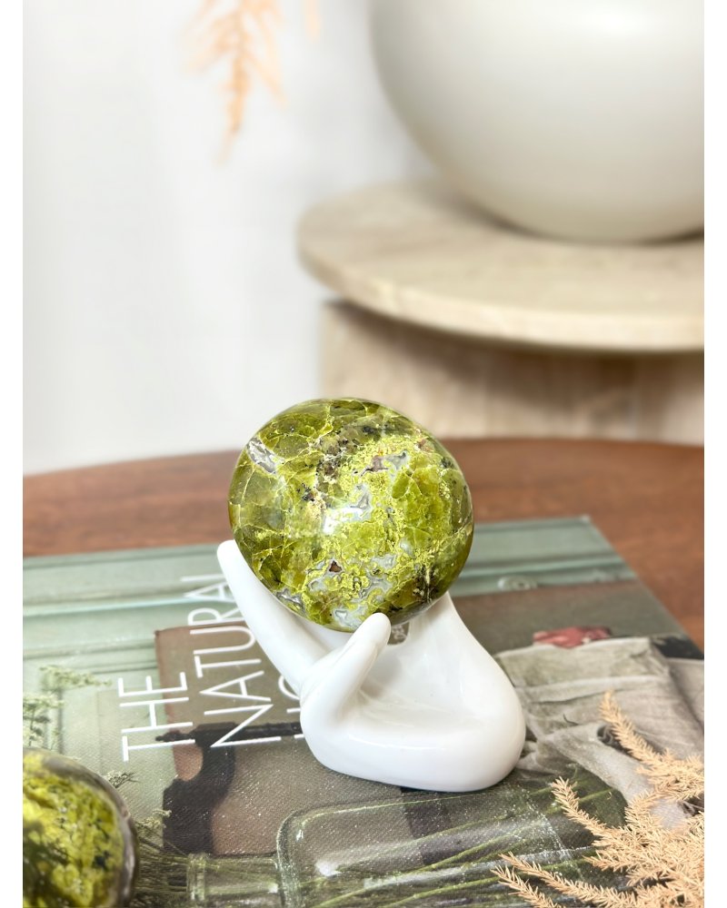 Zelený opál leštěný Madagaskar 142g