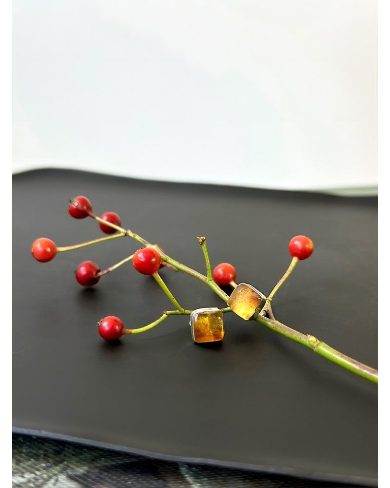 Jantar náušnice kostka Litva