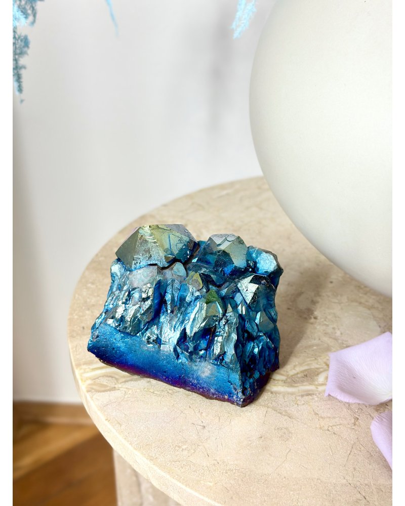 Křišťál duhová aqua aura drúza 770gz