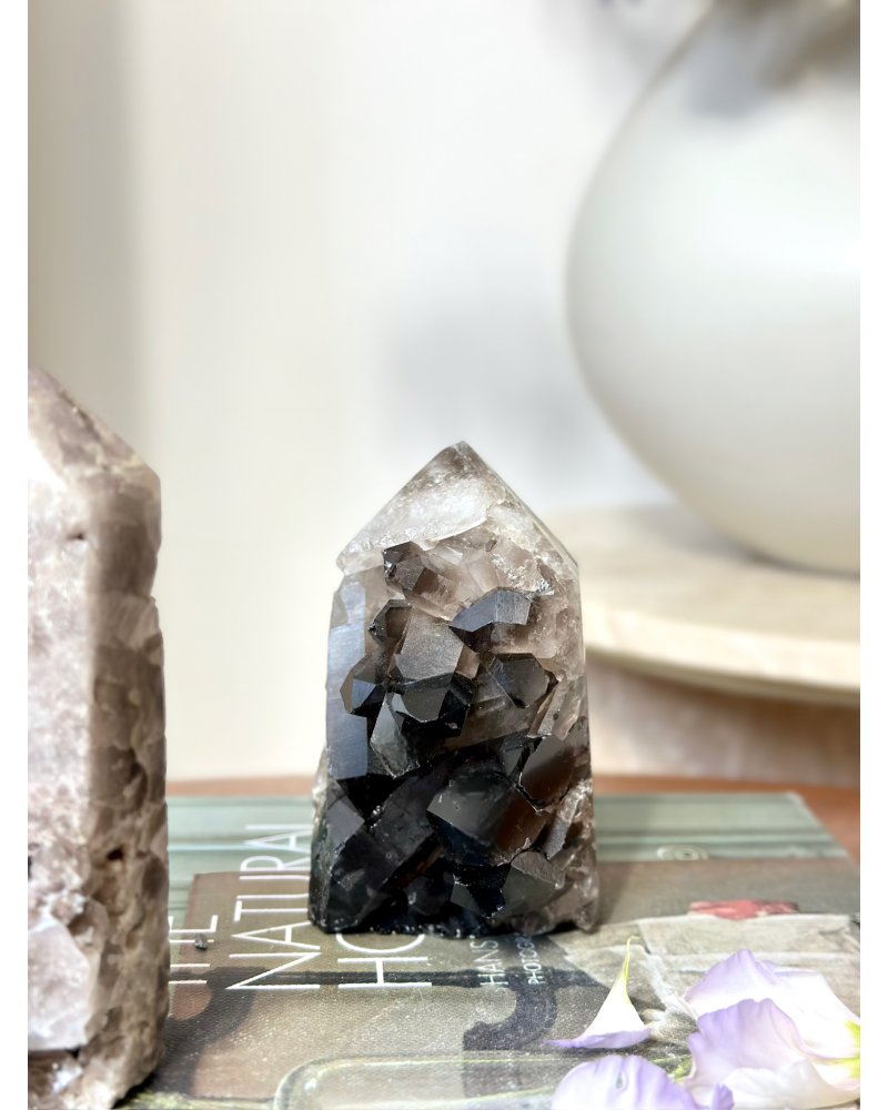 Záhněda drúza věž Brazílie 510g