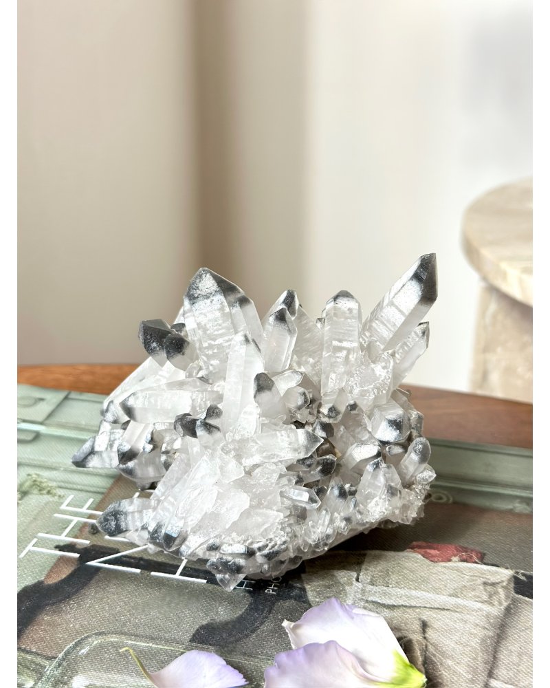 Polodrahokam křišťál a lithium drúza Brazílie 650g