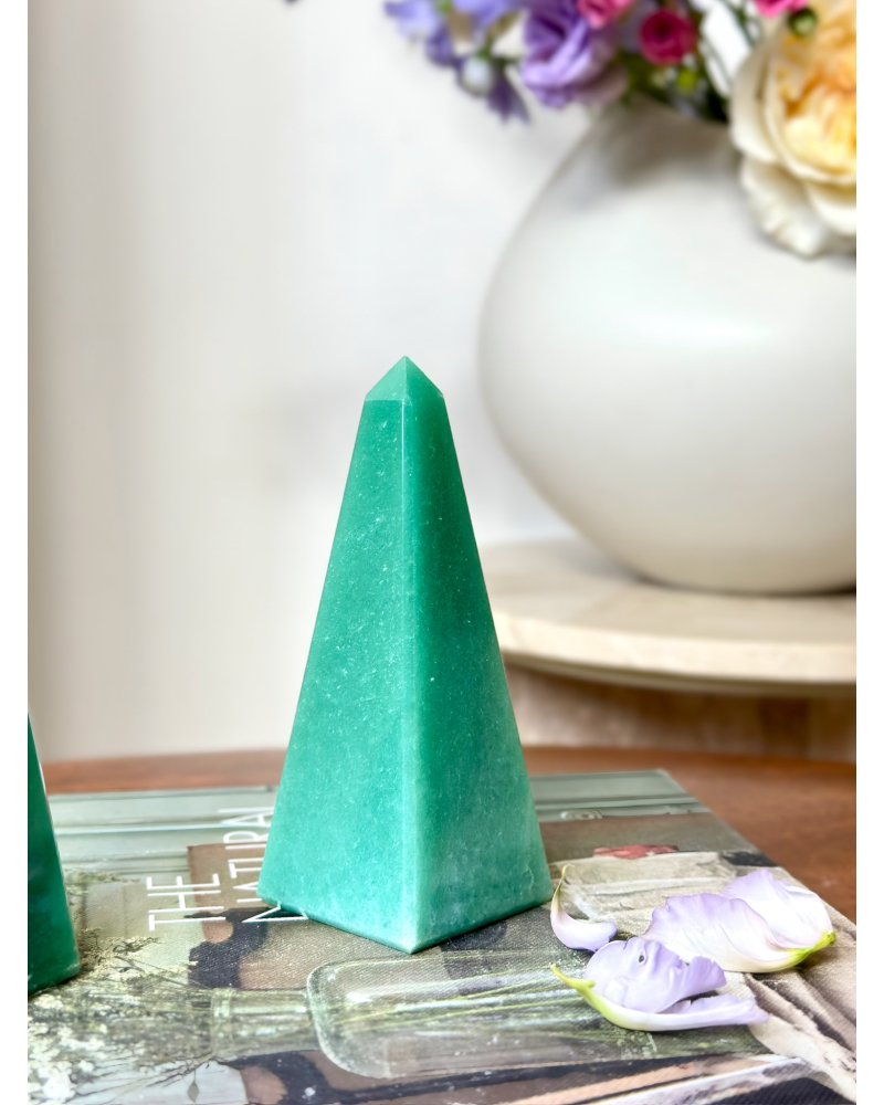 Obelisk ze zeleného avanturínu 402g