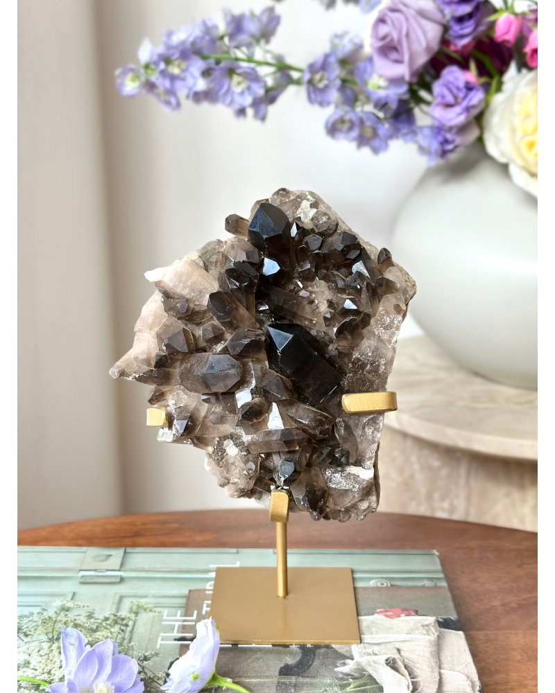 Záhněda drúza na podstavci Brazílie 2,2kg AAA