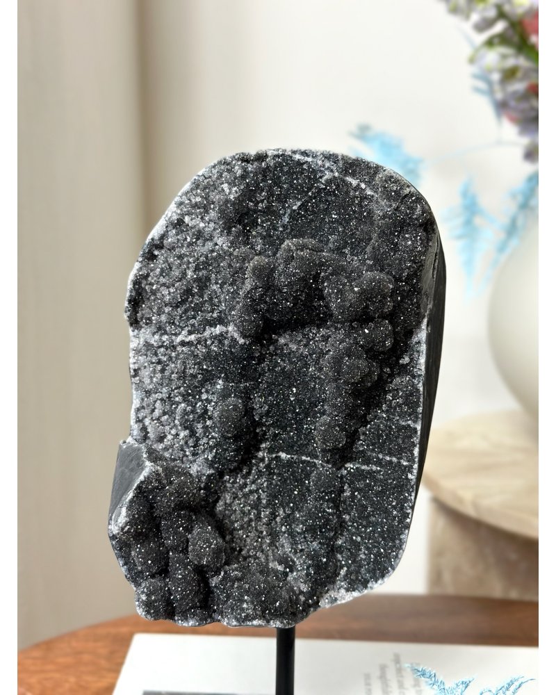 Achátová drúza černá na stojánku Brazílie TOP